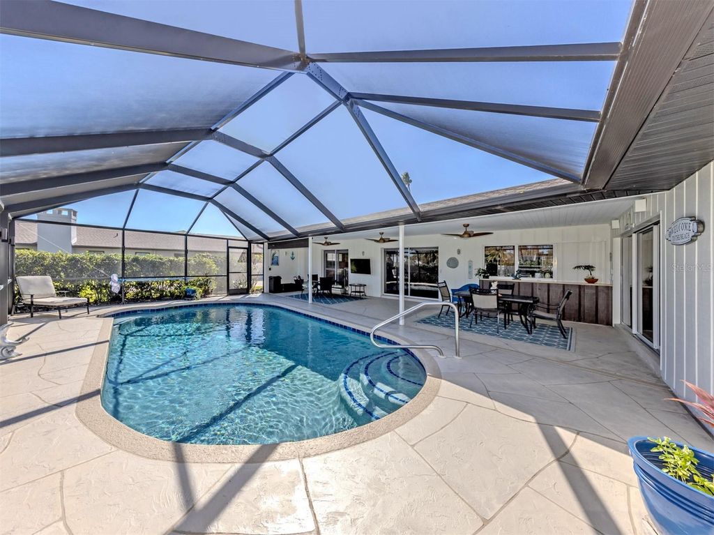 Image 23 of property listing at 1832 IRONWOOD COURT, Venice, FL 34293