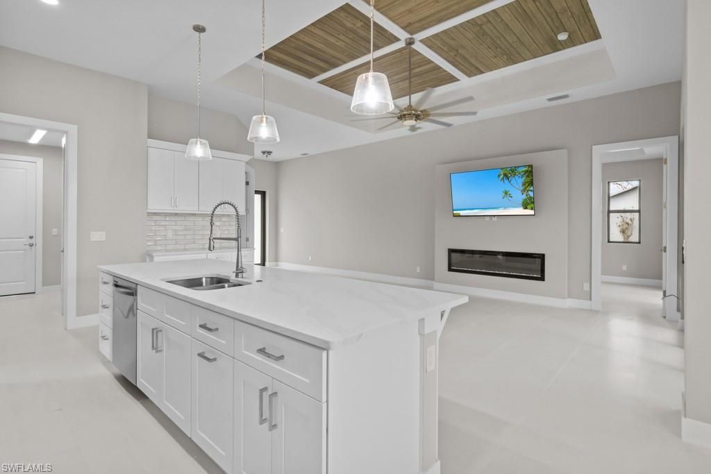 Image 18 of property listing at 3419 SW 5TH PL, Cape Coral, FL 33993