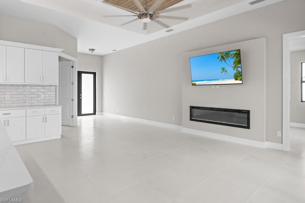Image 21 of property listing at 3419 SW 5TH PL, Cape Coral, FL 33993