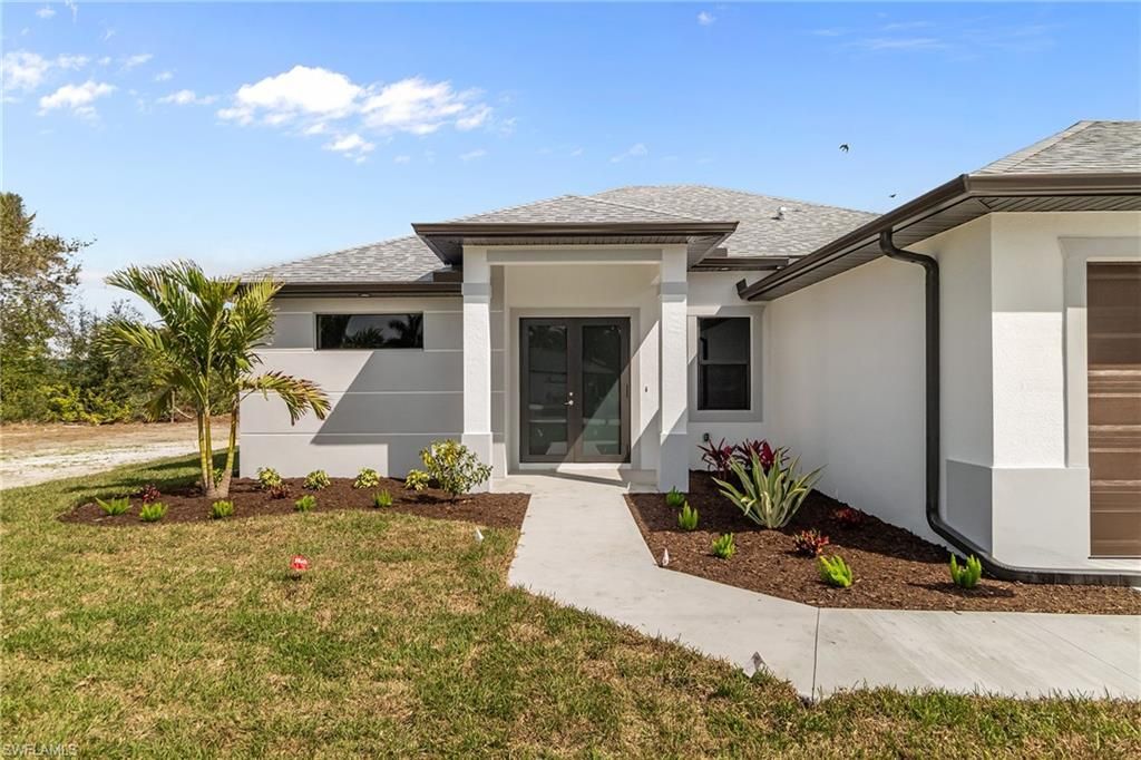 Image 45 of property listing at 3419 SW 5TH PL, Cape Coral, FL 33993