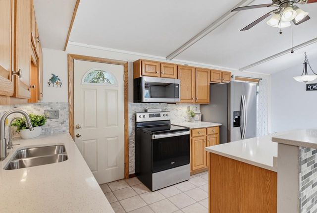 1224 Mackinac AVENUE, South Milwaukee, WI 53172