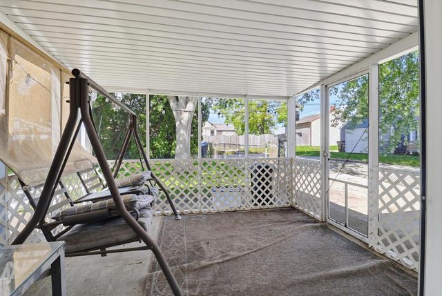 1224 Mackinac AVENUE, South Milwaukee, WI 53172