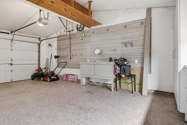 1224 Mackinac AVENUE, South Milwaukee, WI 53172