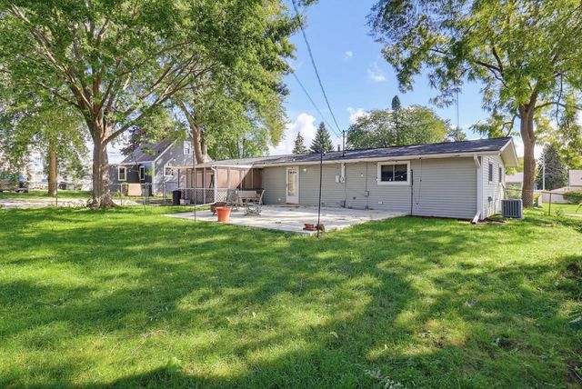 1224 Mackinac AVENUE, South Milwaukee, WI 53172
