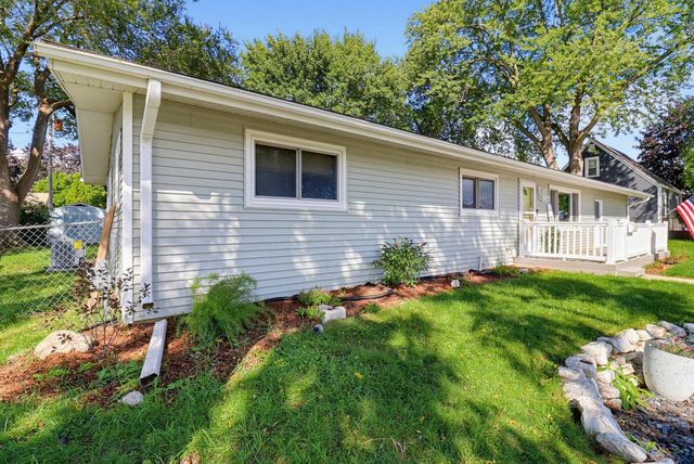 1224 Mackinac AVENUE, South Milwaukee, WI 53172