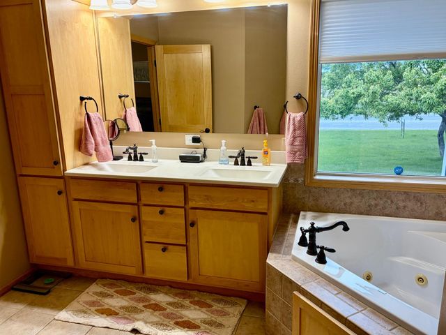1808 4th Street NE, Willmar, MN 56201
