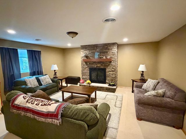 1808 4th Street NE, Willmar, MN 56201