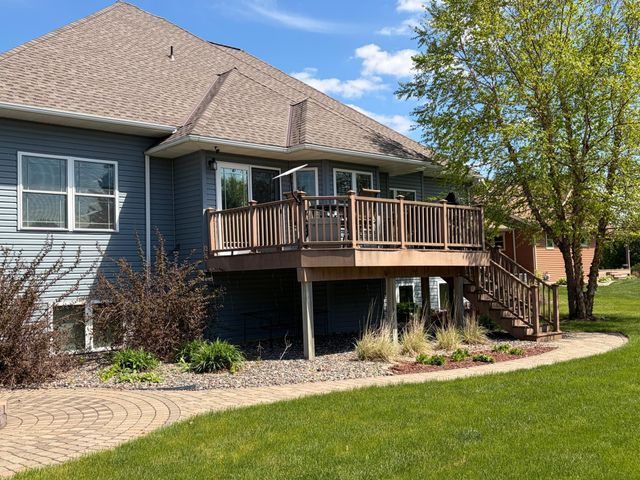 1808 4th Street NE, Willmar, MN 56201