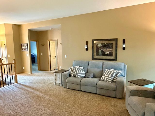1808 4th Street NE, Willmar, MN 56201