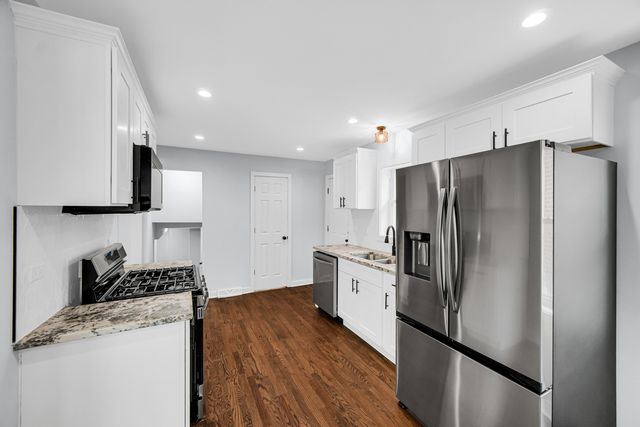15041 Irving Avenue, Dolton, IL 60419