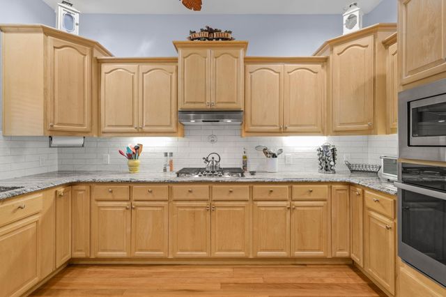 672 Reddington Drive, Redding, CA 96003