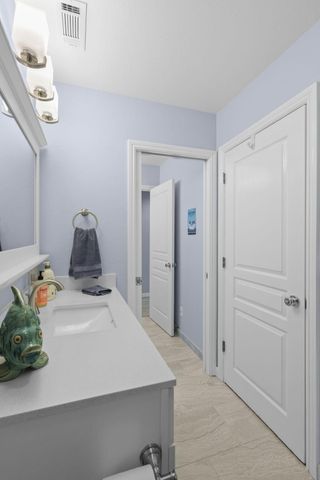 672 Reddington Drive, Redding, CA 96003