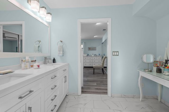 672 Reddington Drive, Redding, CA 96003