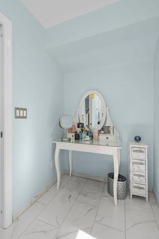 672 Reddington Drive, Redding, CA 96003