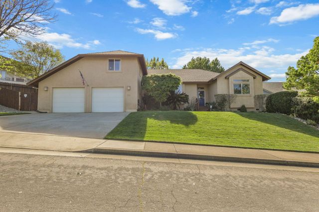 672 Reddington Drive, Redding, CA 96003