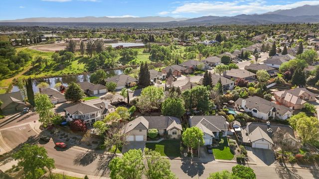 672 Reddington Drive, Redding, CA 96003