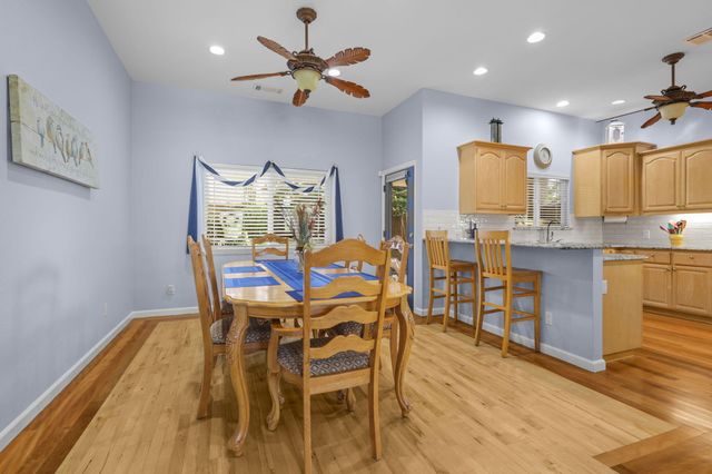 672 Reddington Drive, Redding, CA 96003