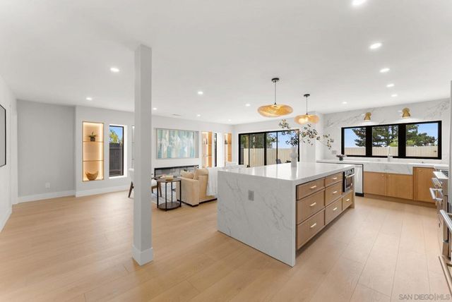 6016 Wenrich Pl, San Diego, CA 92120