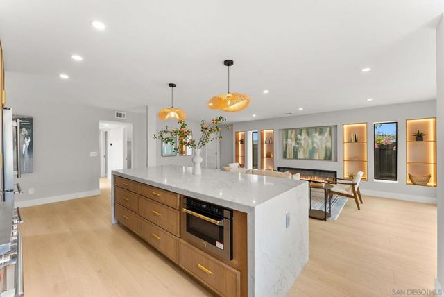 6016 Wenrich Pl, San Diego, CA 92120