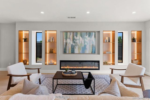 6016 Wenrich Pl, San Diego, CA 92120