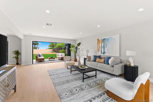 6016 Wenrich Pl, San Diego, CA 92120