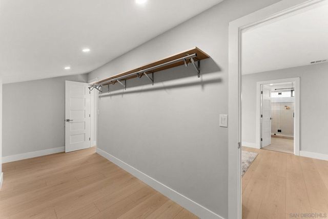 6016 Wenrich Pl, San Diego, CA 92120