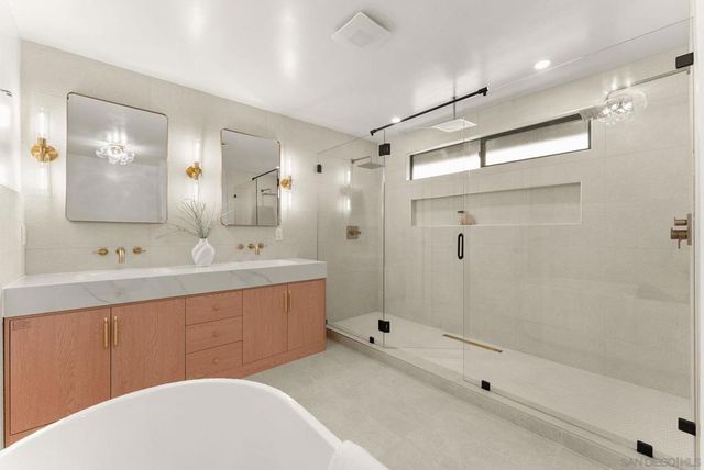 6016 Wenrich Pl, San Diego, CA 92120