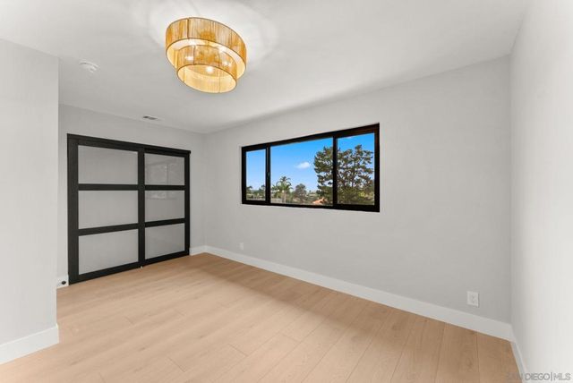 6016 Wenrich Pl, San Diego, CA 92120