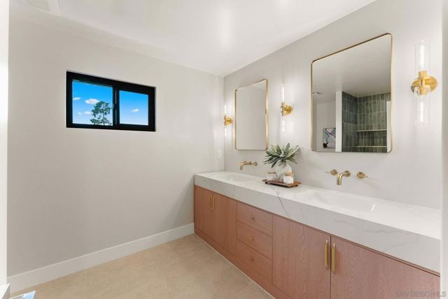 6016 Wenrich Pl, San Diego, CA 92120
