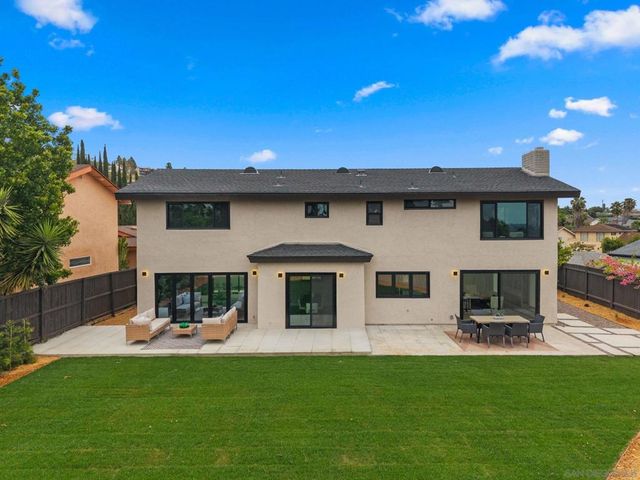 6016 Wenrich Pl, San Diego, CA 92120