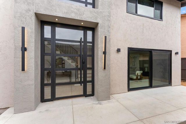 6016 Wenrich Pl, San Diego, CA 92120