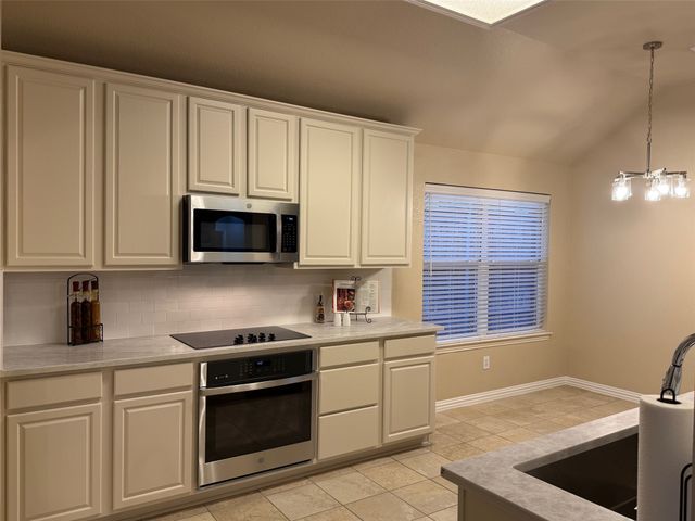 6405 Brownstone Drive, Mckinney, TX 75070