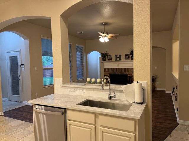 6405 Brownstone Drive, Mckinney, TX 75070