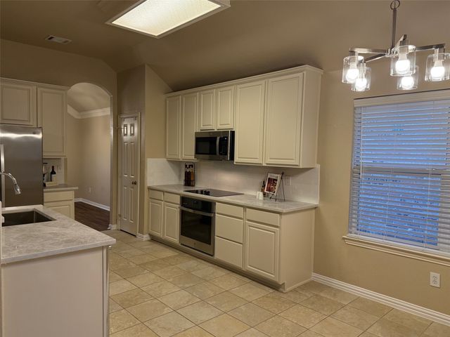 6405 Brownstone Drive, Mckinney, TX 75070