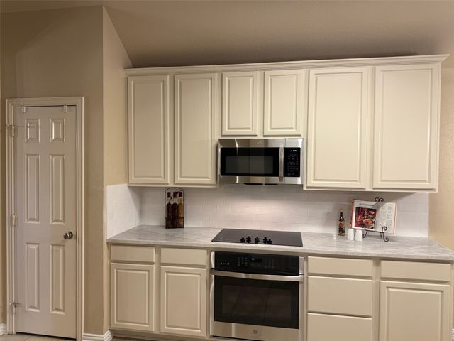 6405 Brownstone Drive, Mckinney, TX 75070