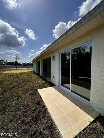 2321 NE 39th ST, Cape Coral, FL 33909