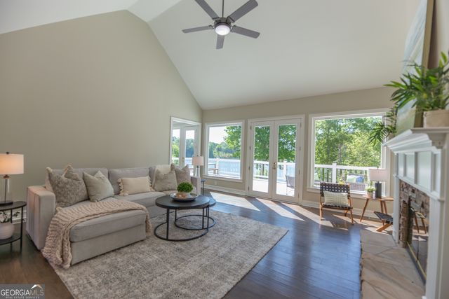 1033 Patina Point, Peachtree City, GA 30269