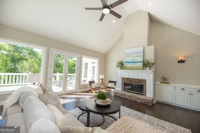 1033 Patina Point, Peachtree City, GA 30269