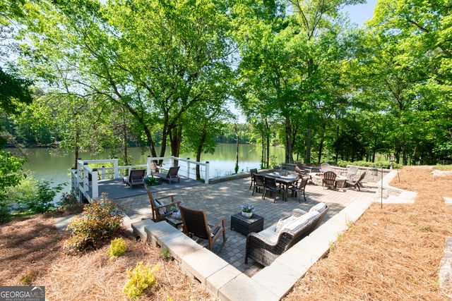 1033 Patina Point, Peachtree City, GA 30269