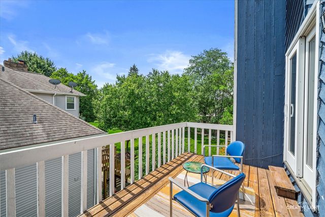 933 Stanton Drive, Naperville, IL 60540