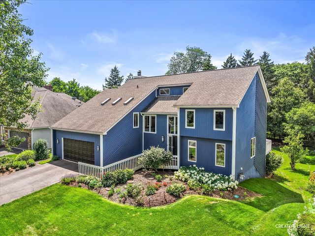 933 Stanton Drive, Naperville, IL 60540