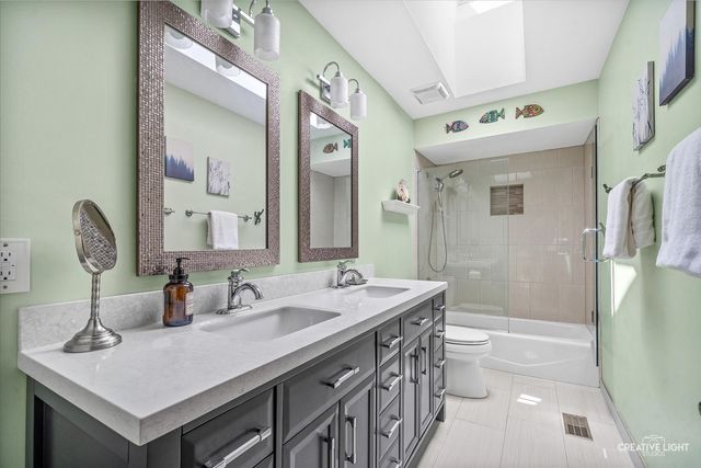 933 Stanton Drive, Naperville, IL 60540