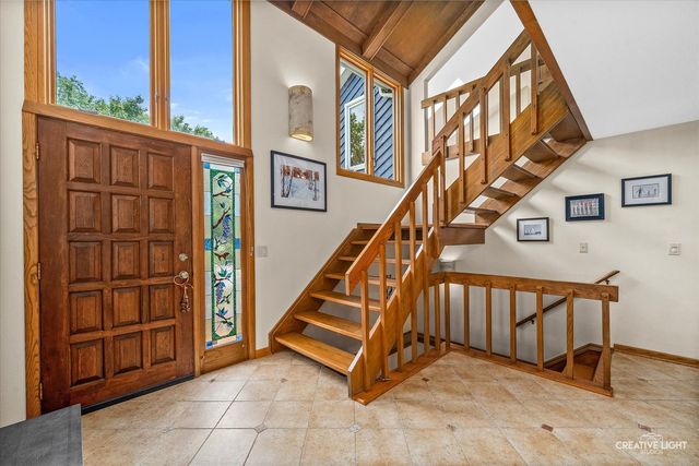 933 Stanton Drive, Naperville, IL 60540