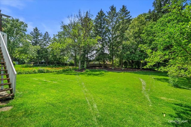 933 Stanton Drive, Naperville, IL 60540