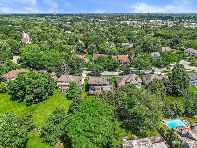 933 Stanton Drive, Naperville, IL 60540