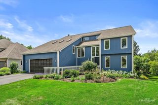 933 Stanton Drive, Naperville, IL 60540
