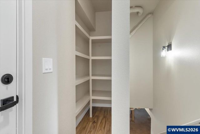 494 17th St SE, Salem, OR 97301