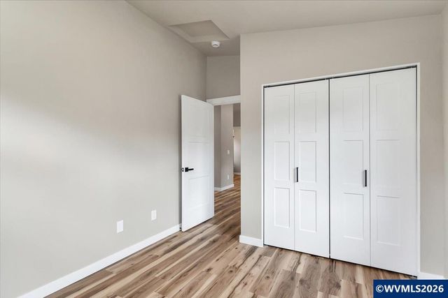 494 17th St SE, Salem, OR 97301