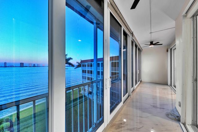 100 Paradise Harbour Boulevard 502, North Palm Beach, FL 33408