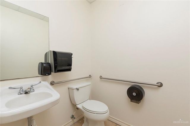 916 W Nolana Loop B, Pharr, TX 78577